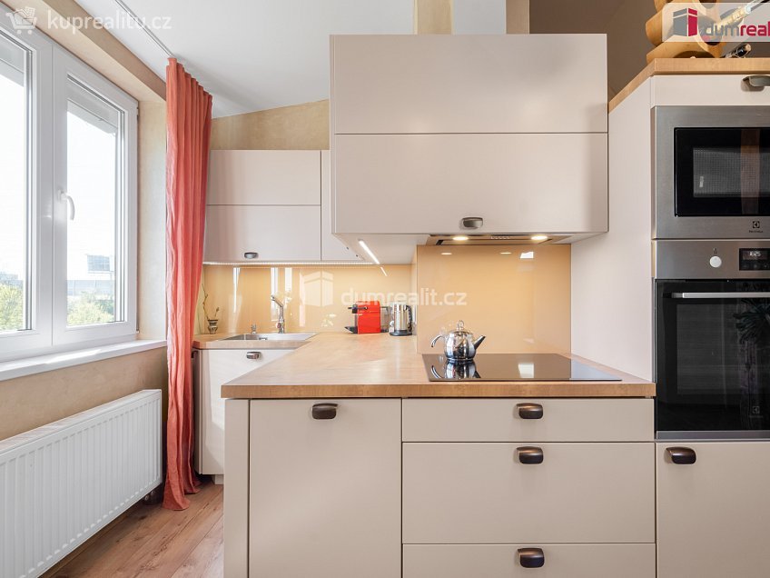 Prodej bytu 3+1 85 m^2 Záběhlická, Praha 10 
