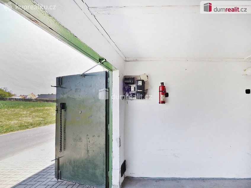 Pronájem  garáže 21 m^2 Podluská, Roudnice nad Labem 