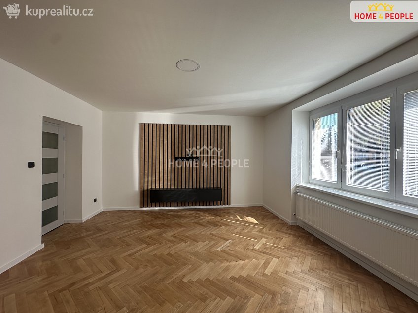 Pronájem bytu 3+1 75 m^2 K. Čapka, Přelouč 