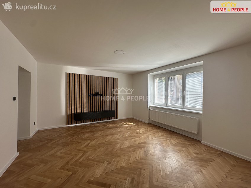 Pronájem bytu 3+1 75 m^2 K. Čapka, Přelouč 