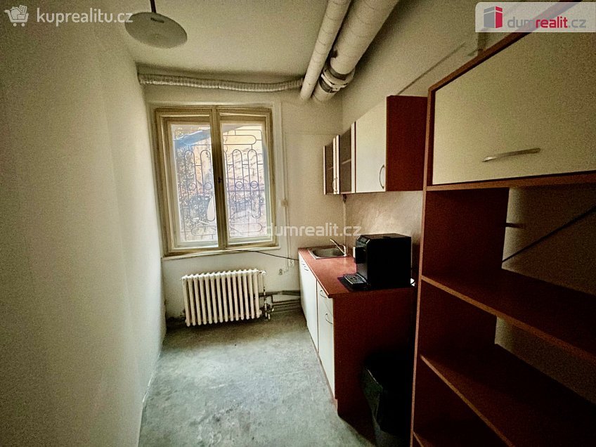 Pronájem  obchodních prostor 60 m^2 Mostní, Kolín 