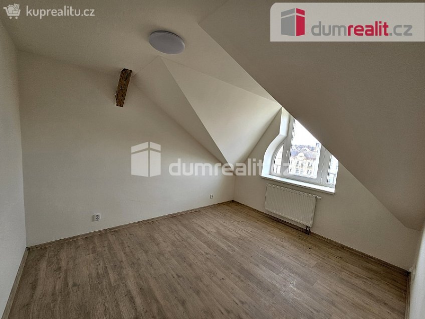 Pronájem bytu 2+kk 50 m^2 Hálkova, Plzeň 