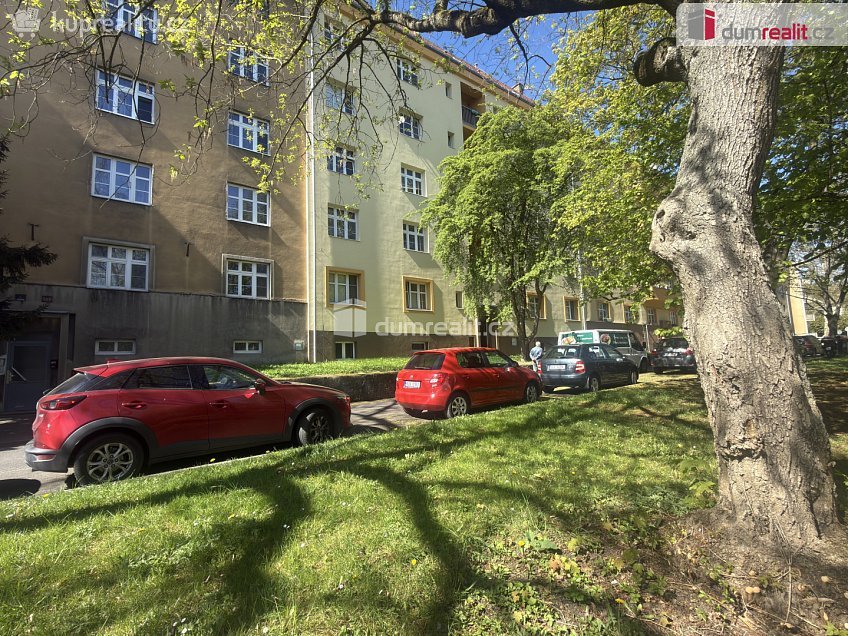 Pronájem bytu 2+kk 43 m^2 Palachova, Ústí nad Labem 