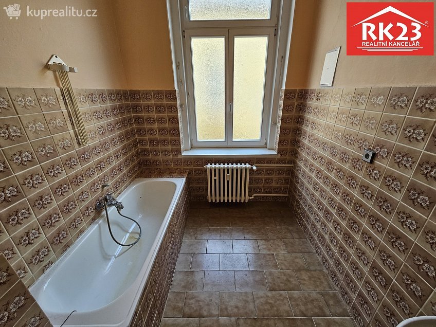 Prodej bytu 2+1 72 m^2 Hlavní třída 159, Mariánské Lázně 