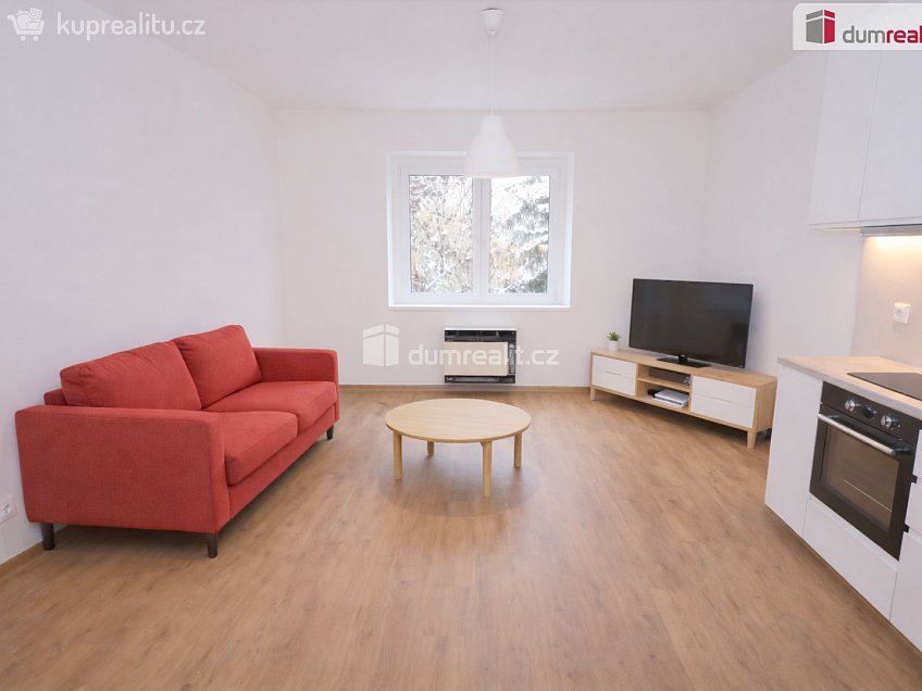 Pronájem bytu 2+kk 57 m^2 Mrštíkova, Praha 10 