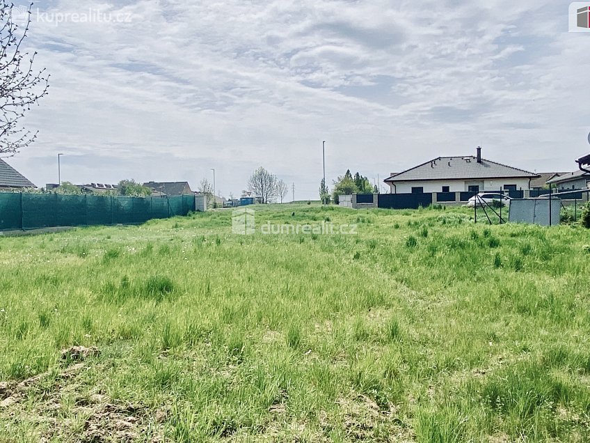 Prodej  stavebního pozemku 1025 m^2 Chýňská, Červený Újezd 