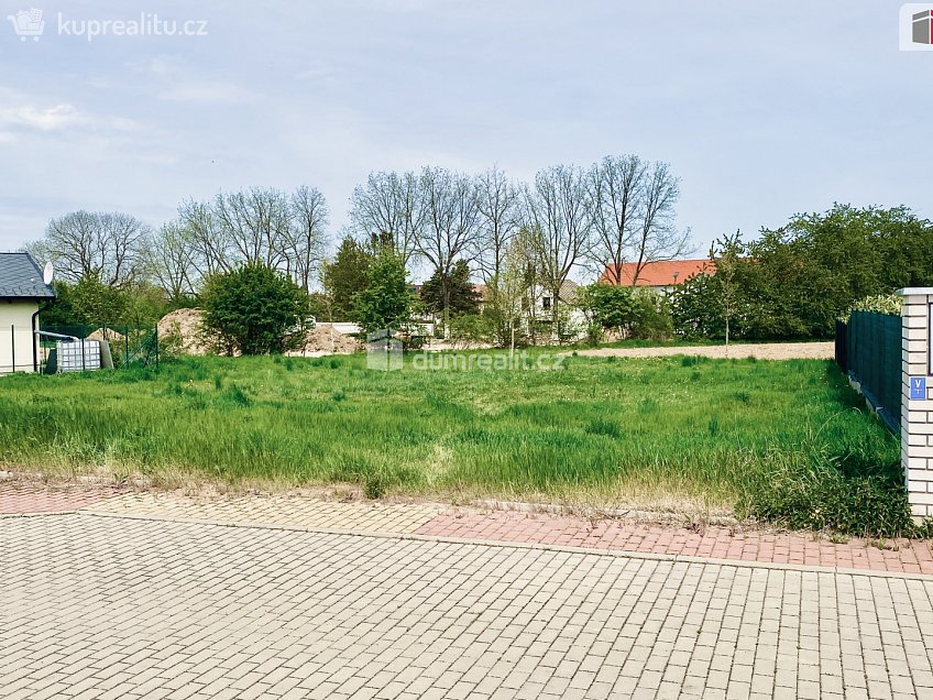Prodej  stavebního pozemku 1025 m^2 Chýňská, Červený Újezd 