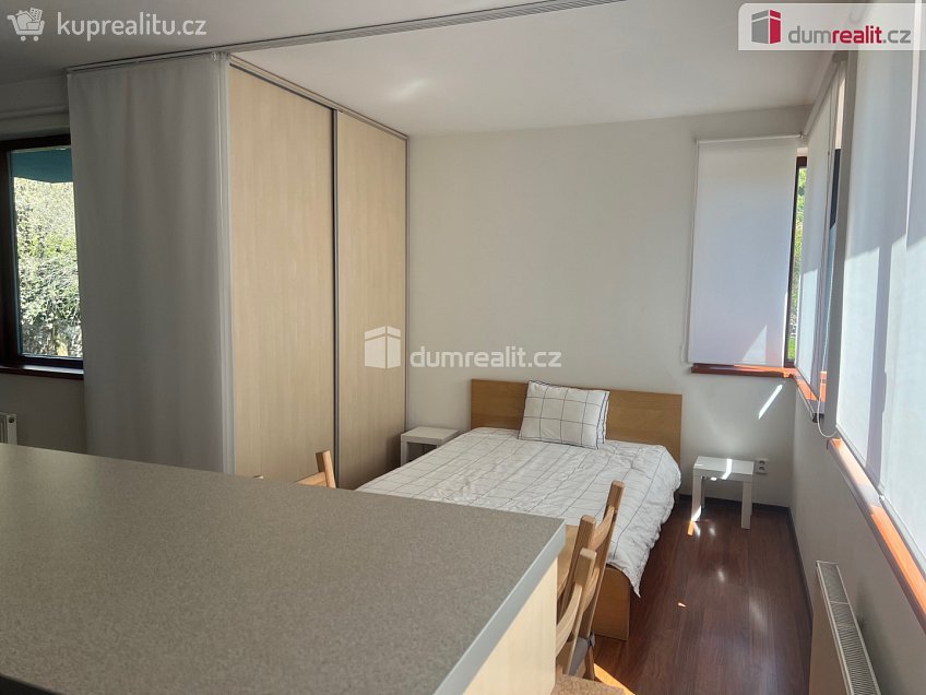Prodej bytu 1+kk 48 m^2 Hořínecká, Praha-Ďáblice 