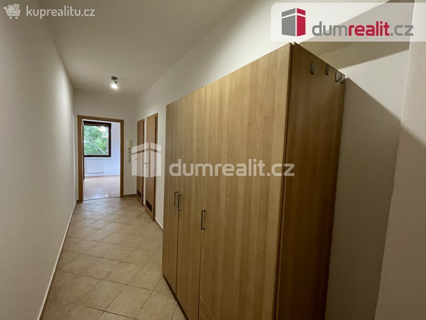 Pronájem bytu 2+1 48 m^2 Kolofíkovo nábřeží, Opava 