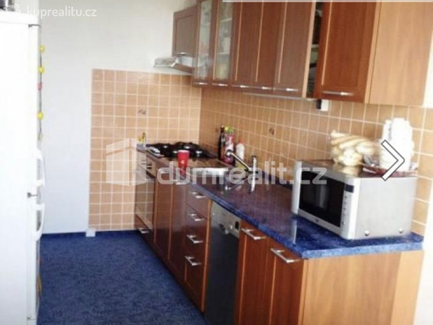 Pronájem bytu 3+1 77 m^2 Na okruhu, Praha-Libuš 