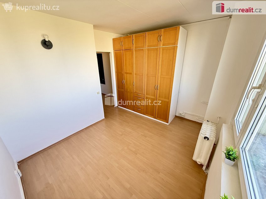 Prodej bytu 2+kk 32 m^2 Jabloňová, Praha 10 