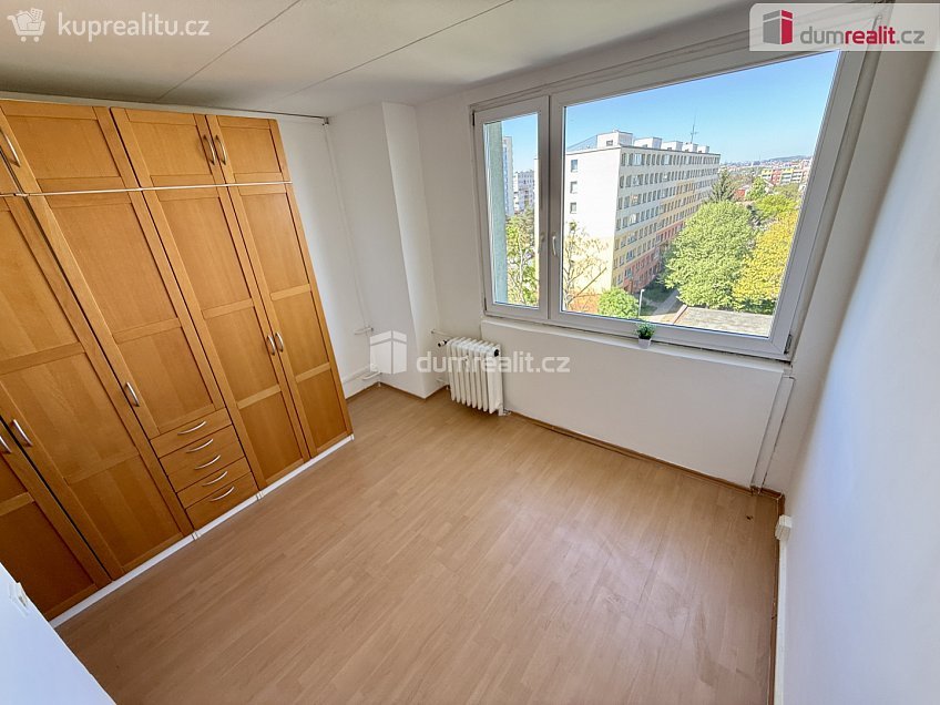 Prodej bytu 2+kk 32 m^2 Jabloňová, Praha 10 