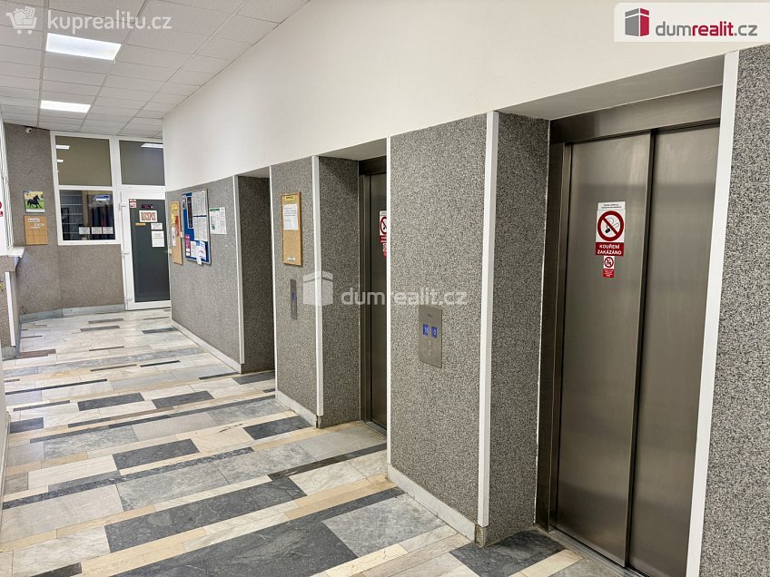 Prodej bytu 2+kk 32 m^2 Jabloňová, Praha 10 