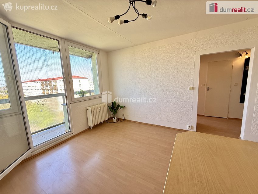 Prodej bytu 2+kk 32 m^2 Jabloňová, Praha 10 