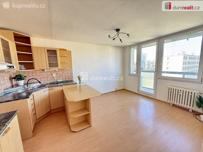 Prodej bytu 2+kk 32 m^2 Jabloňová, Praha 10 