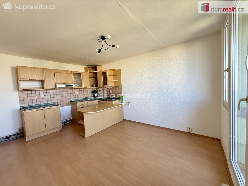 Prodej bytu 2+kk 32 m^2 Jabloňová, Praha 10 