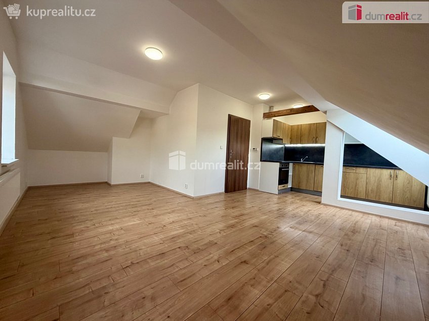 Pronájem bytu 2+kk 40 m^2 Vojkovice, Vojkovice 