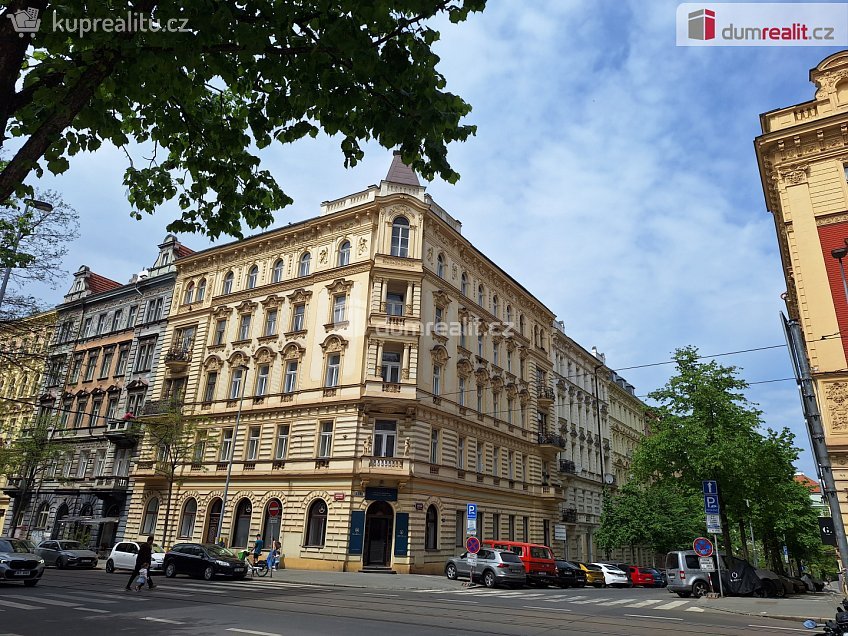 Pronájem bytu 3+kk 82 m^2 Chodská, Praha 2 