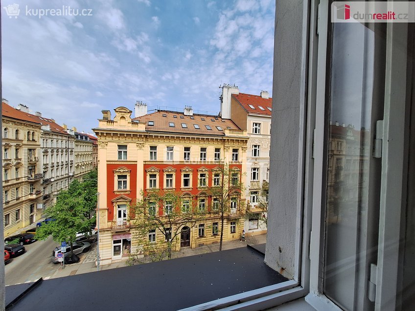 Pronájem bytu 3+kk 82 m^2 Chodská, Praha 2 