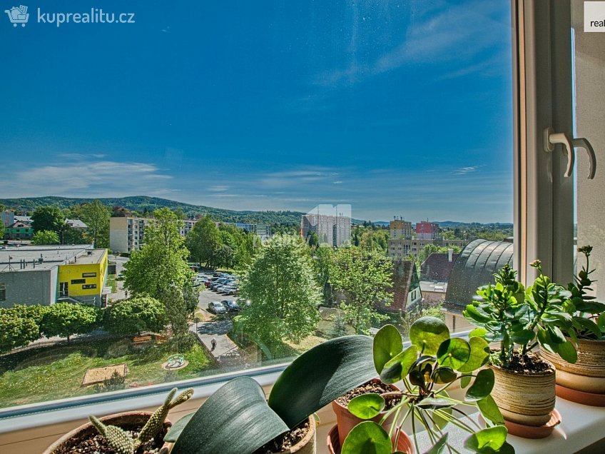 Prodej bytu 2+kk 42 m^2 Borový vrch, Liberec 