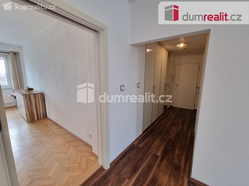 Pronájem bytu 2+1 54 m^2 nám. Mládežníků, Kralupy nad Vltavou 