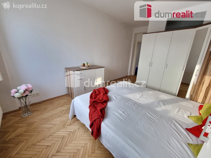 Pronájem bytu 2+1 54 m^2 nám. Mládežníků, Kralupy nad Vltavou 