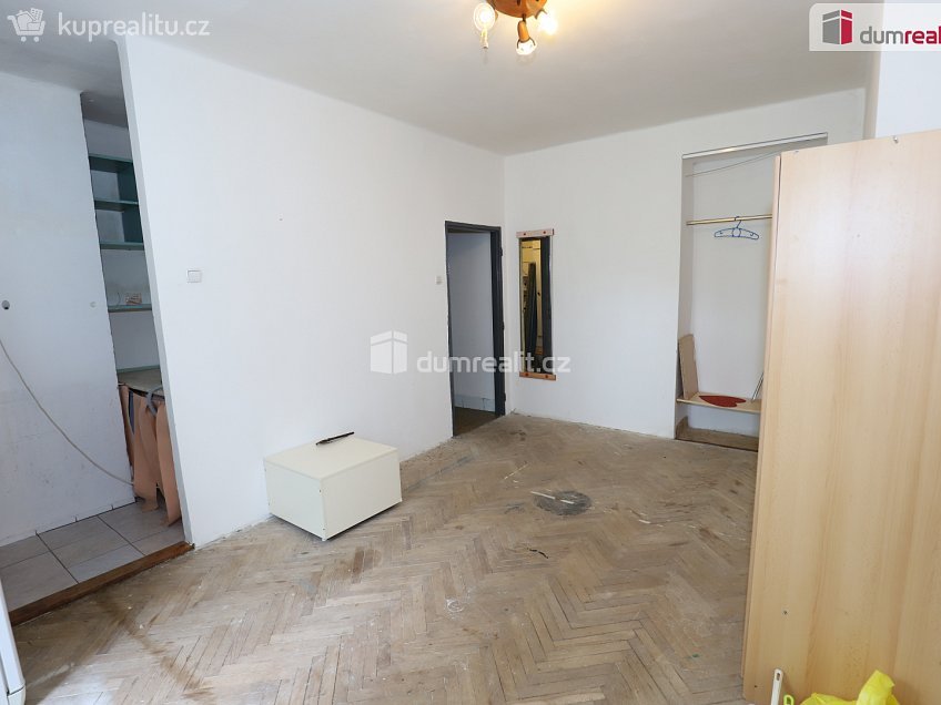 Prodej bytu 1+kk 24 m^2 Sokolovská, Sokolov 