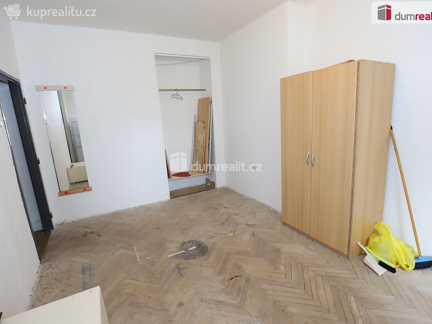 Prodej bytu 1+kk 24 m^2 Sokolovská, Sokolov 