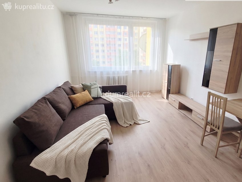 Pronájem bytu 2+kk 40 m^2 Obchodní, Štětí 