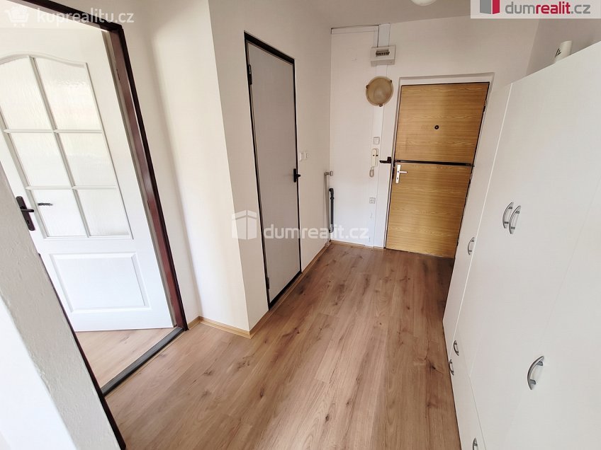 Pronájem bytu 2+kk 40 m^2 Obchodní, Štětí 