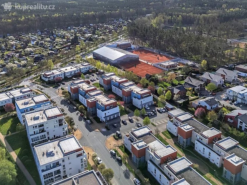 Pronájem bytu 2+kk 56 m^2 Rybova 1901/14, Hradec Králové 50009