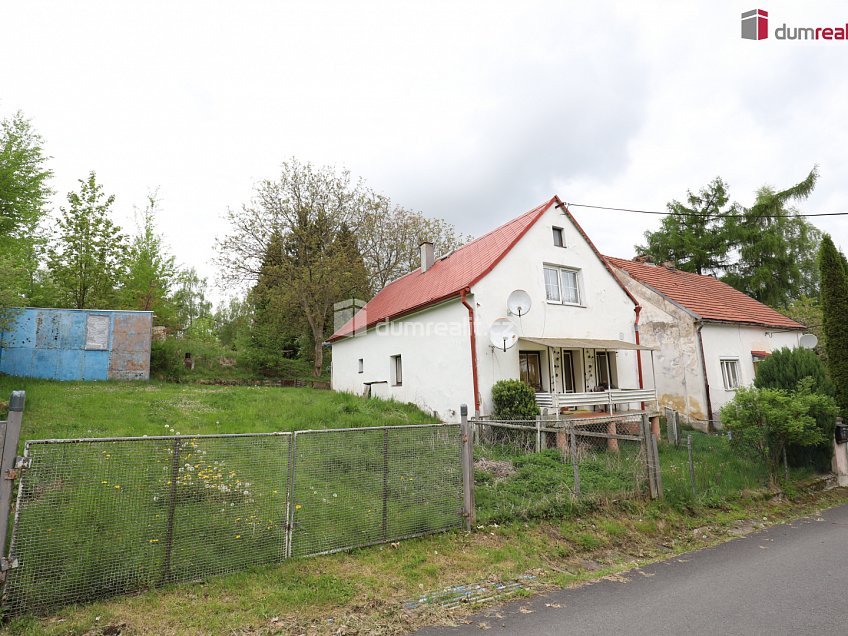 Prodej  rodinného domu 160 m^2 Zahradní, Chlum Svaté Maří 