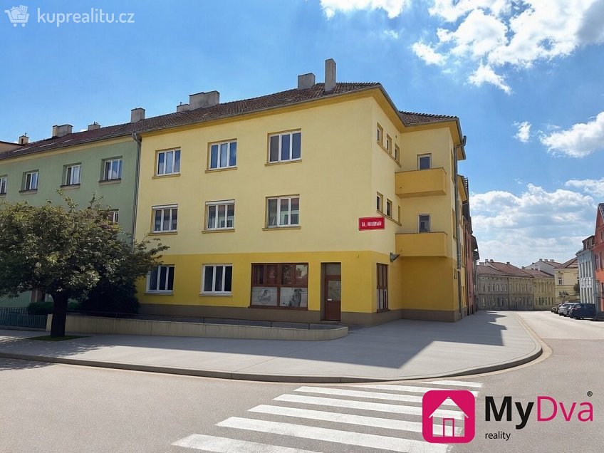 Prodej bytu 3+1 88 m^2 Bezručova, Znojmo 