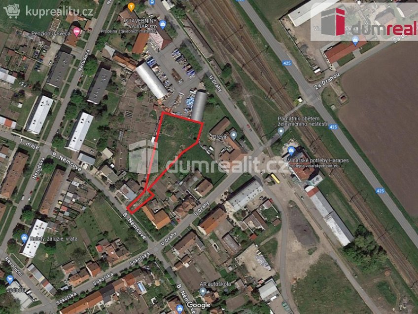Prodej  stavebního pozemku 2401 m^2 Boženy Němcové, Podivín 