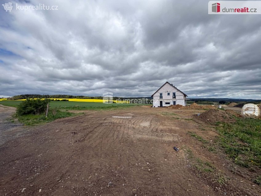 Prodej  stavebního pozemku 897 m^2 Narysov, Narysov 