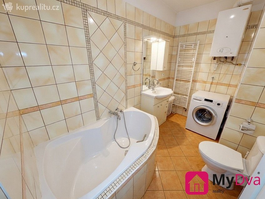 Prodej bytu 2+kk 55 m^2 Mičurinova, Znojmo 