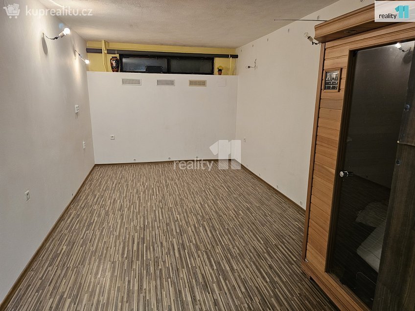 Prodej  rodinného domu 150 m^2 Tyršova, Kouřim 