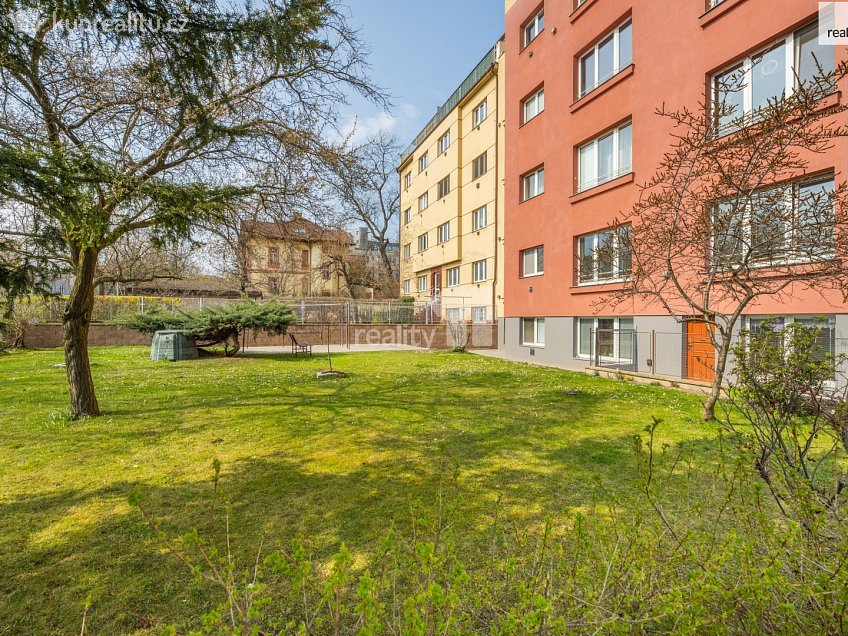 Prodej bytu 2+kk 51 m^2 Sedlčanská, Praha 4 