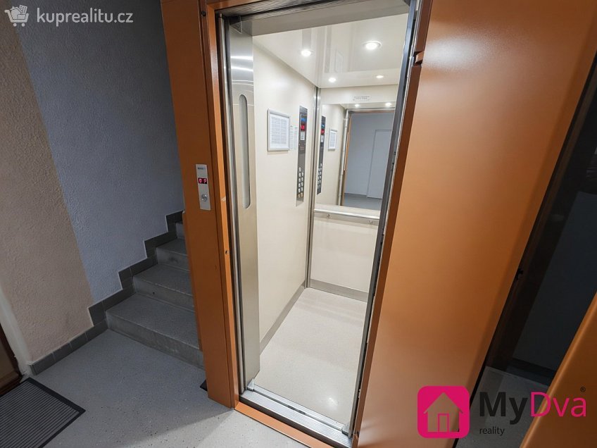 Pronájem bytu 3+1 74 m^2 Mírová, Třebíč 