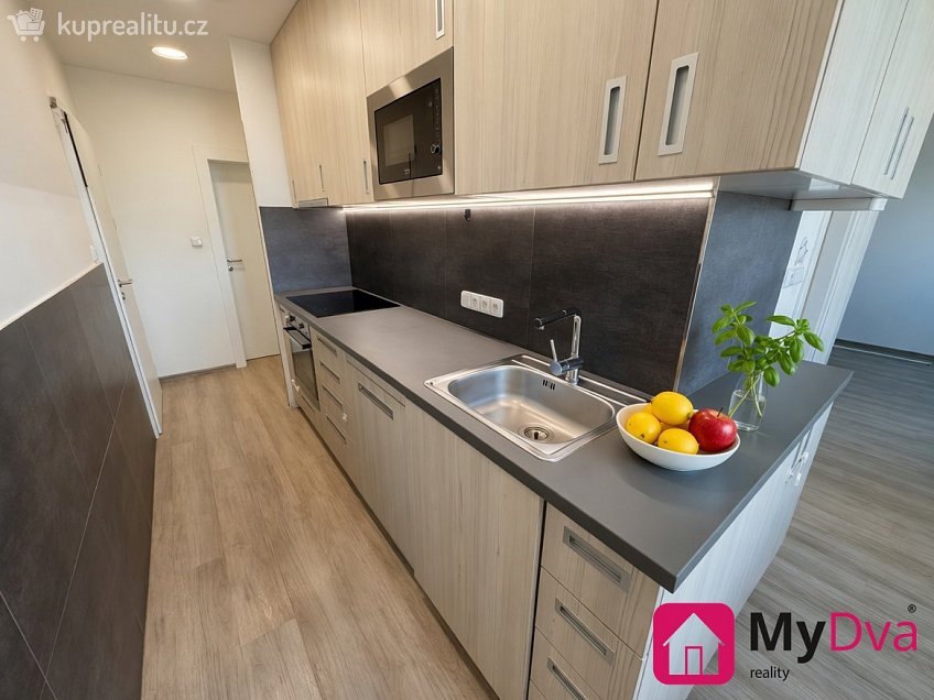 Pronájem bytu 3+1 74 m^2 Mírová, Třebíč 
