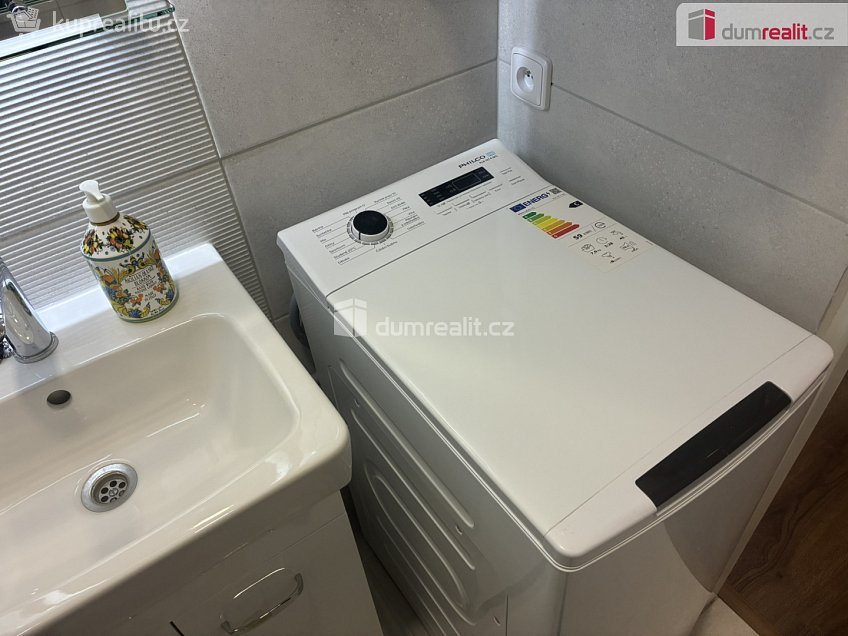 Pronájem bytu 1+kk 33 m^2 Sídliště II, Kamenice 