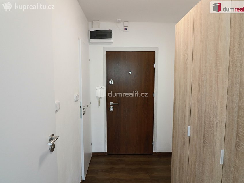 Pronájem bytu 1+kk 33 m^2 Sídliště II, Kamenice 