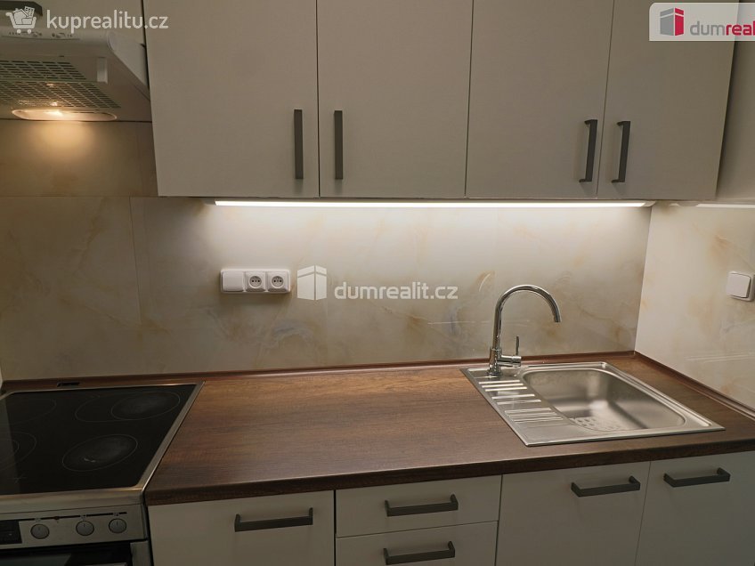 Pronájem bytu 1+kk 33 m^2 Sídliště II, Kamenice 