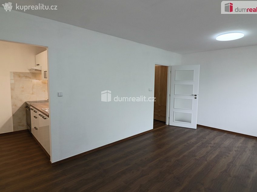 Pronájem bytu 1+kk 33 m^2 Sídliště II, Kamenice 