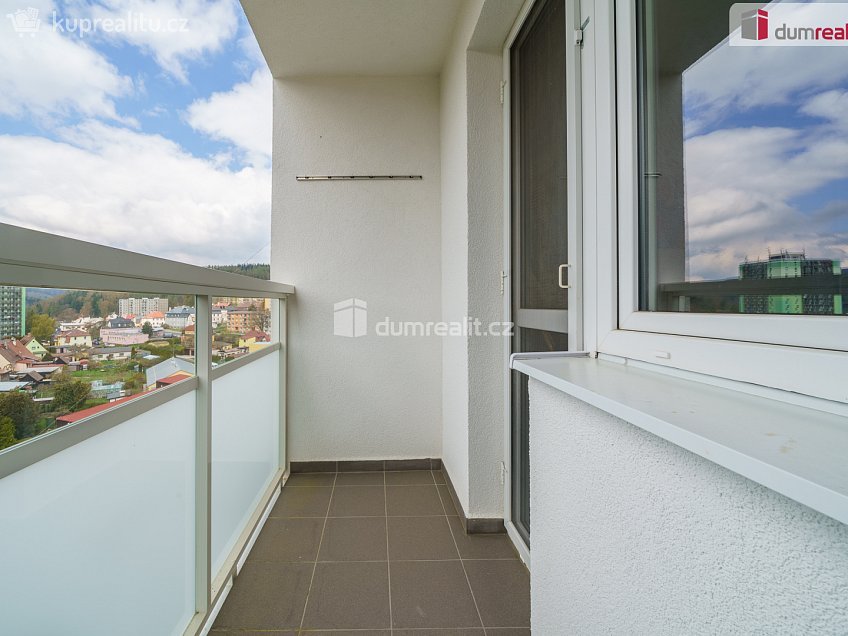 Prodej bytu 2+1 51 m^2 Okružní, Nejdek 