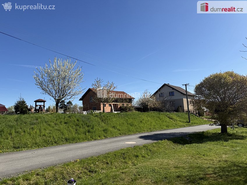 Prodej  zemědělských prostor 2793 m^2 Štichov, Štichov 