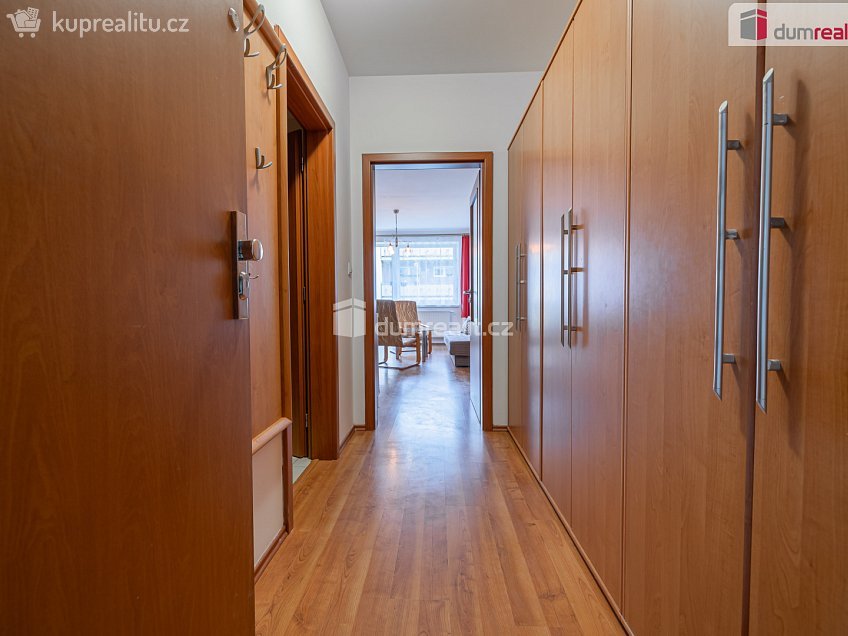 Pronájem bytu 2+kk 45 m^2 Dukel. hrdinů, Rakovník 