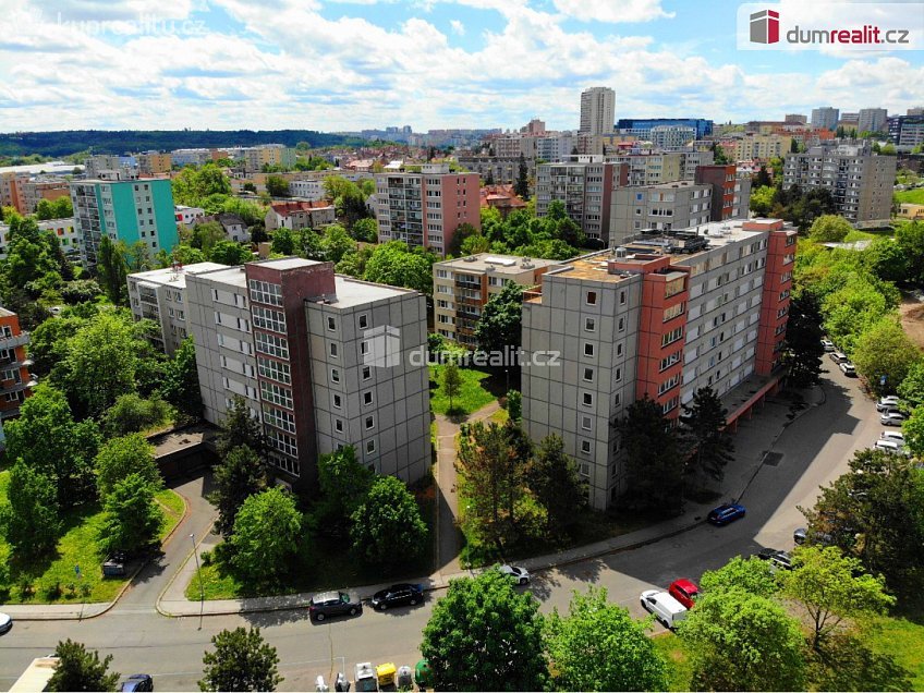 Pronájem bytu 2+1 59 m^2 Na záhonech, Praha 4 