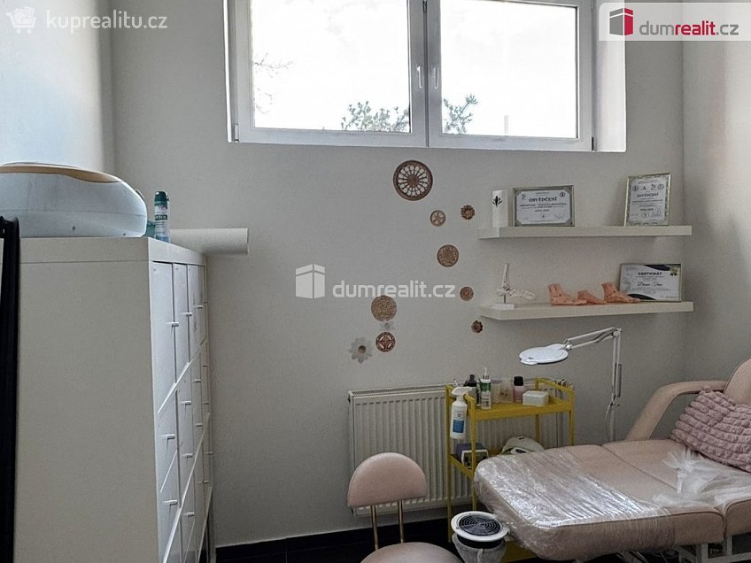 Pronájem  komerční reality 20 m^2 Jana Růžičky, Praha-Kunratice 