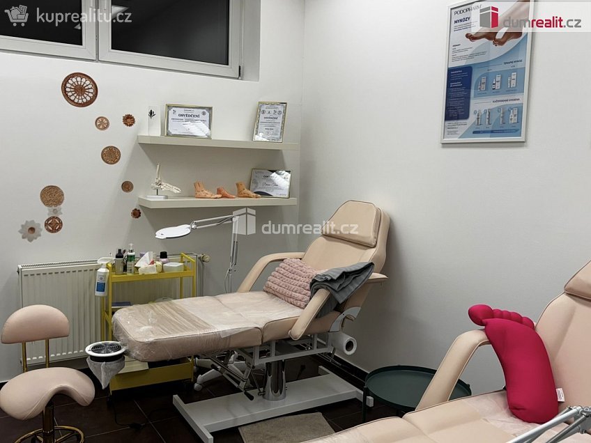Pronájem  komerční reality 20 m^2 Jana Růžičky, Praha-Kunratice 